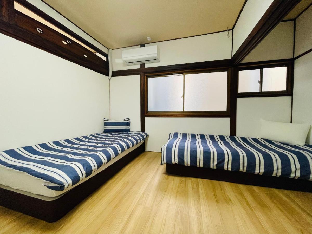 距离namba Shinsaibashi麗子民宿 Oszaka Kültér fotó